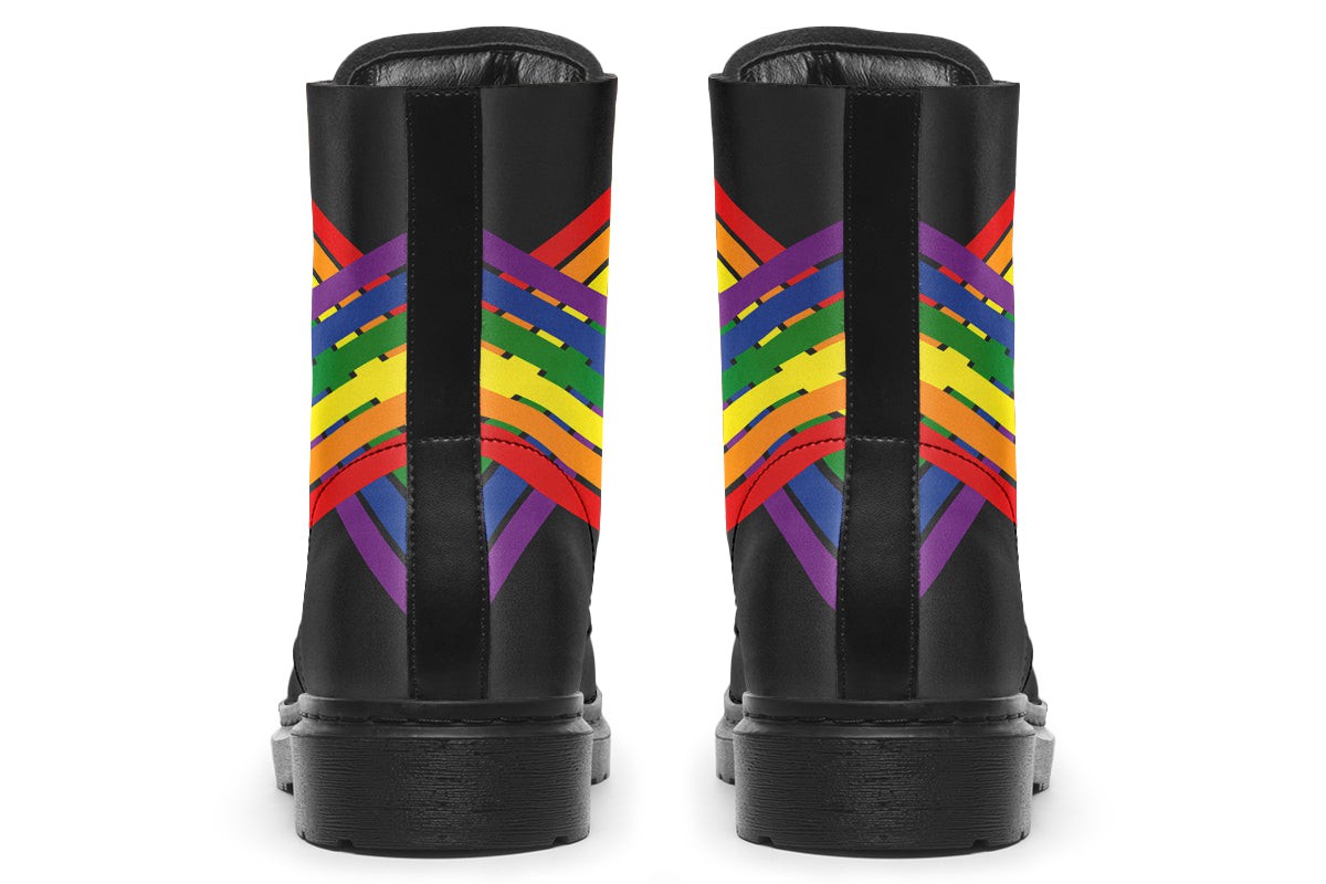 Boots-ColorfulZigzagLines-YWV-36838-HFboots-Blk-STR5-YWV.jpg